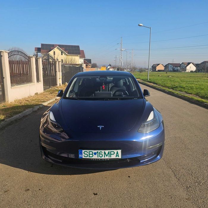 Tesla Model 3 Long Range