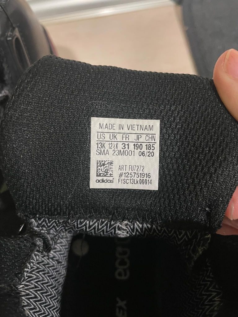 Боти Adidas 31 в отлично състояние