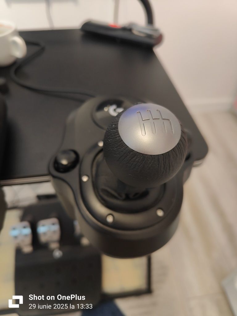 Schimbator (shifter) Logitech Driving Force gaming PS4