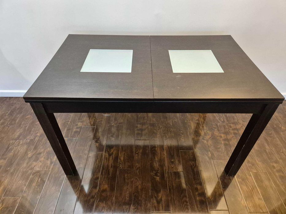 set masa living extensibila si scaune