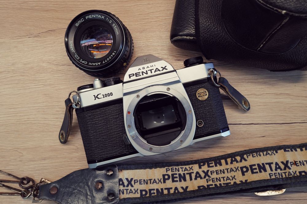 Aparat foto film Pentax K1000 husa original obiectiv 55mm