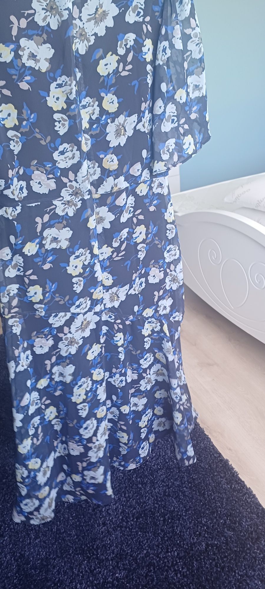 Rochie midi nouă eleganta