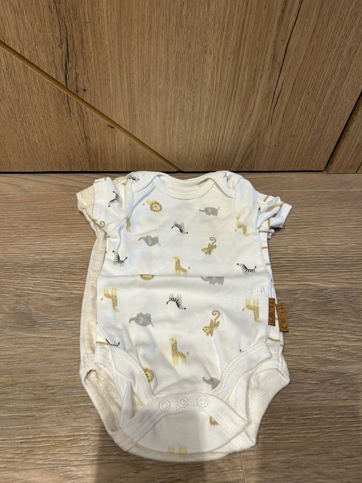 Нови бодита 100% памук с къс ръкав 0-3 месеца