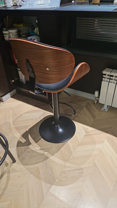 Продается Барный стул