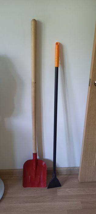 Продам лопату и лом.