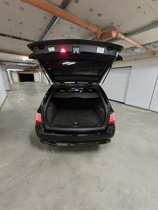 Продава се BMW e61 530d