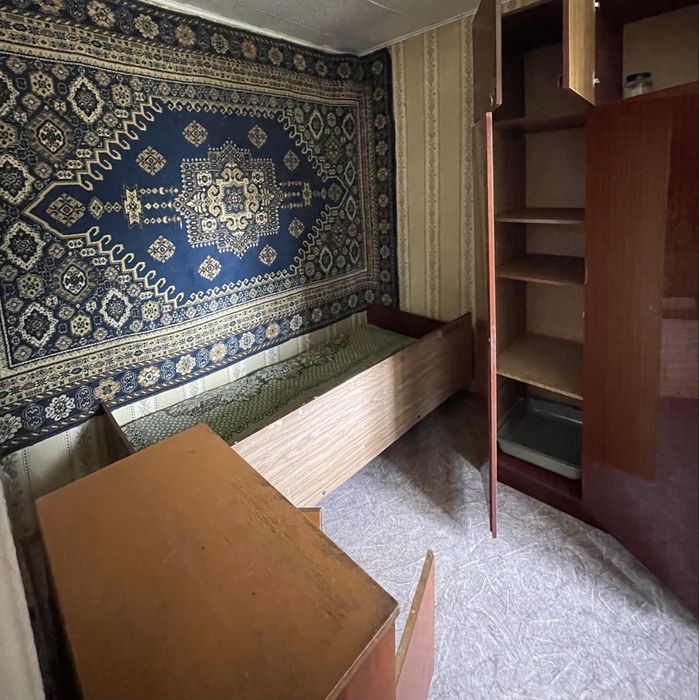 БесплатноКровати, шкаф, кресла, диван, сервант и т.д