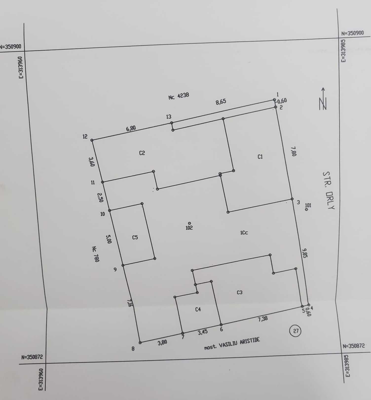 Casă amplasată pe un teren de 280mp cu potential comercial pe str Orly