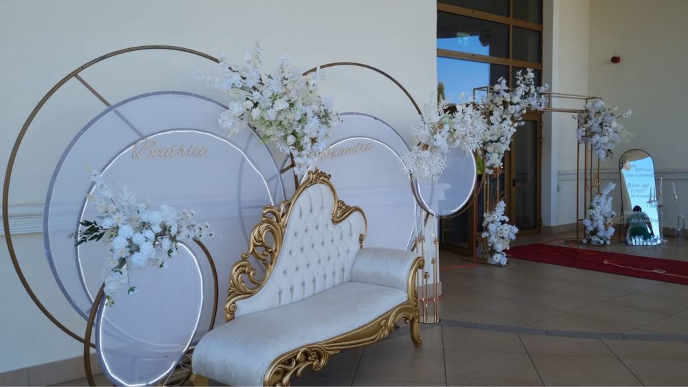 Canapea stil baroc