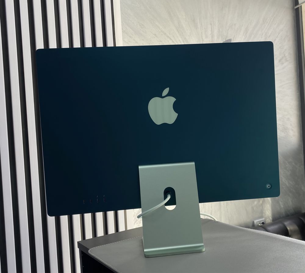 Apple iMac М1 2 поколения  2021 года в идеальном состоянии