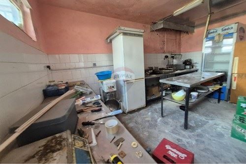 Парцел с бизнес за продажба в село Кранево T3950