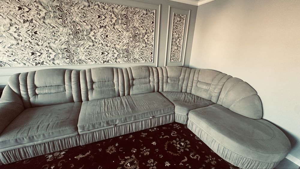 Диван в хорошем состояний