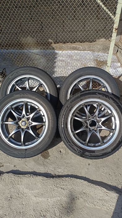 Продаются диски с шинами r15