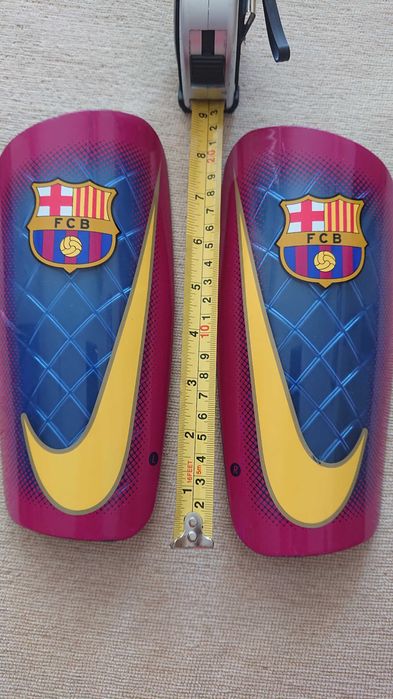 Футболни кори и обувки, маратонки Адидас и Найк, боти от ЕСТ кожа