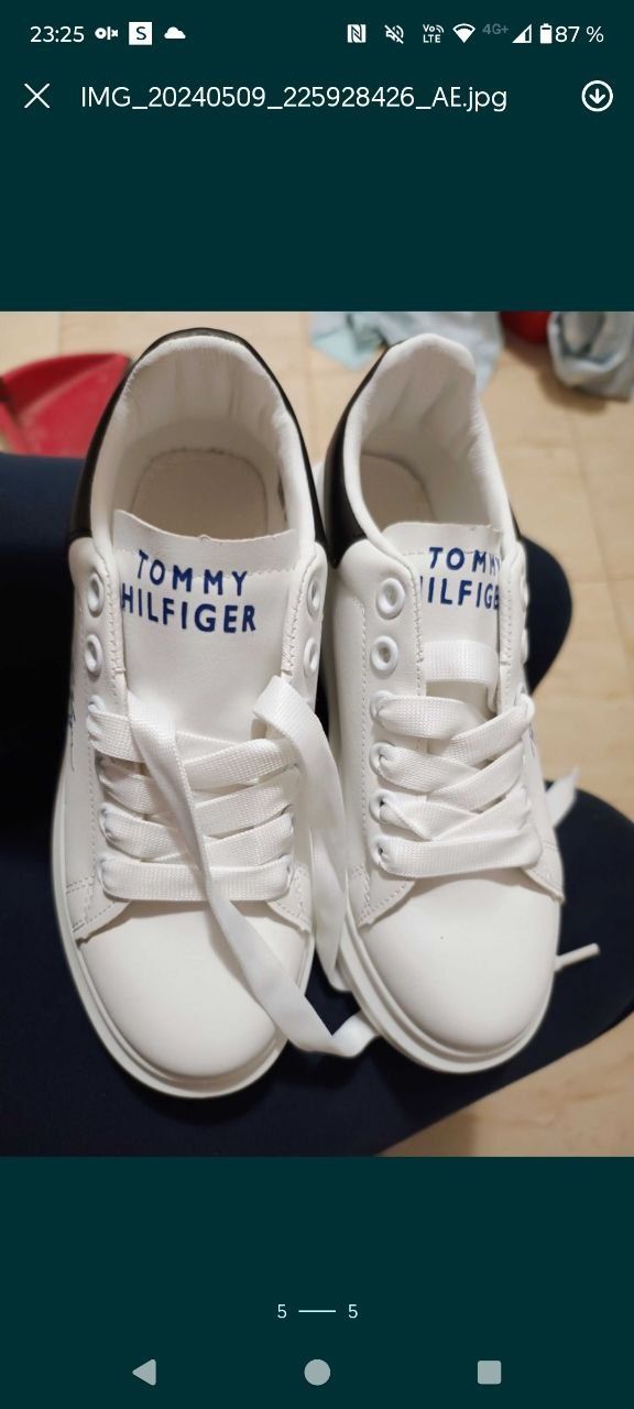 Ultima pereche Tommy Hilfiger 37