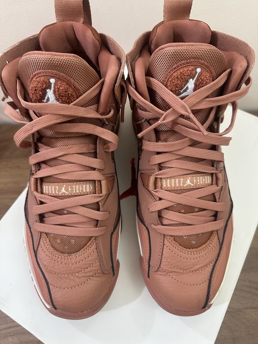 Nike Jordan Jumpman Two Trey - Coral