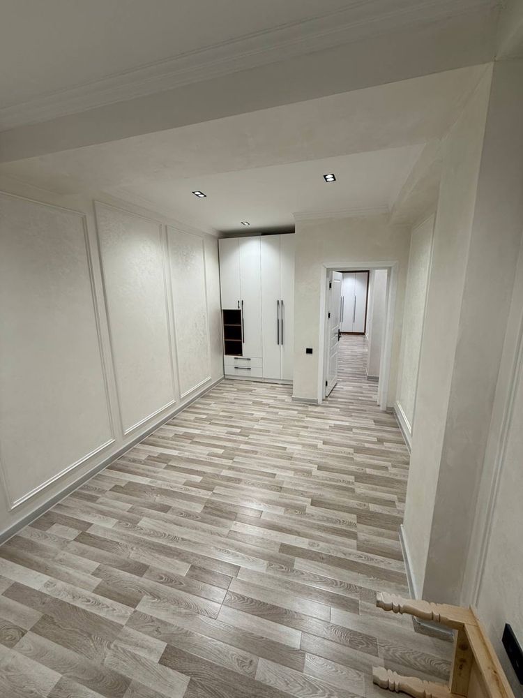 Fdg parkent plaza,AviatrKorzinka, 3xona 8 etaj yevroremont sotiladi
