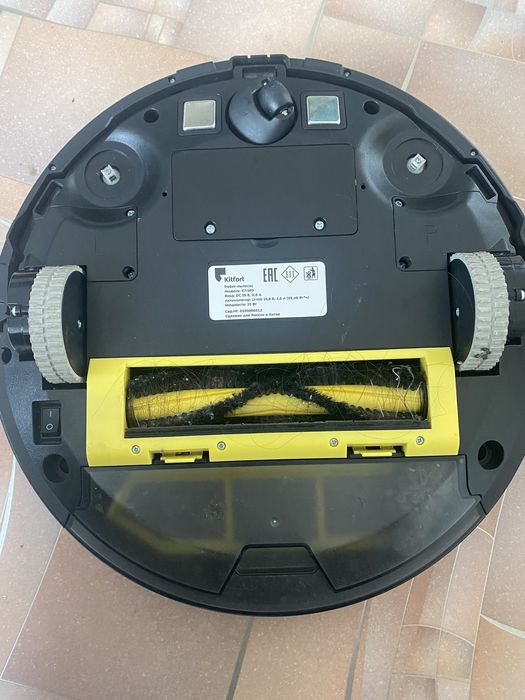 Робот пылесос почтиновый!