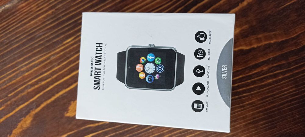 смарт часовник Smart Watch MEDIATEC Bluetooth watch - нов, с проблем