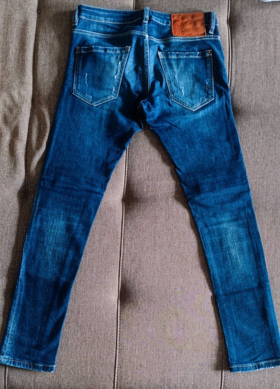 Vând jeans Dsquared2 Denim size 46