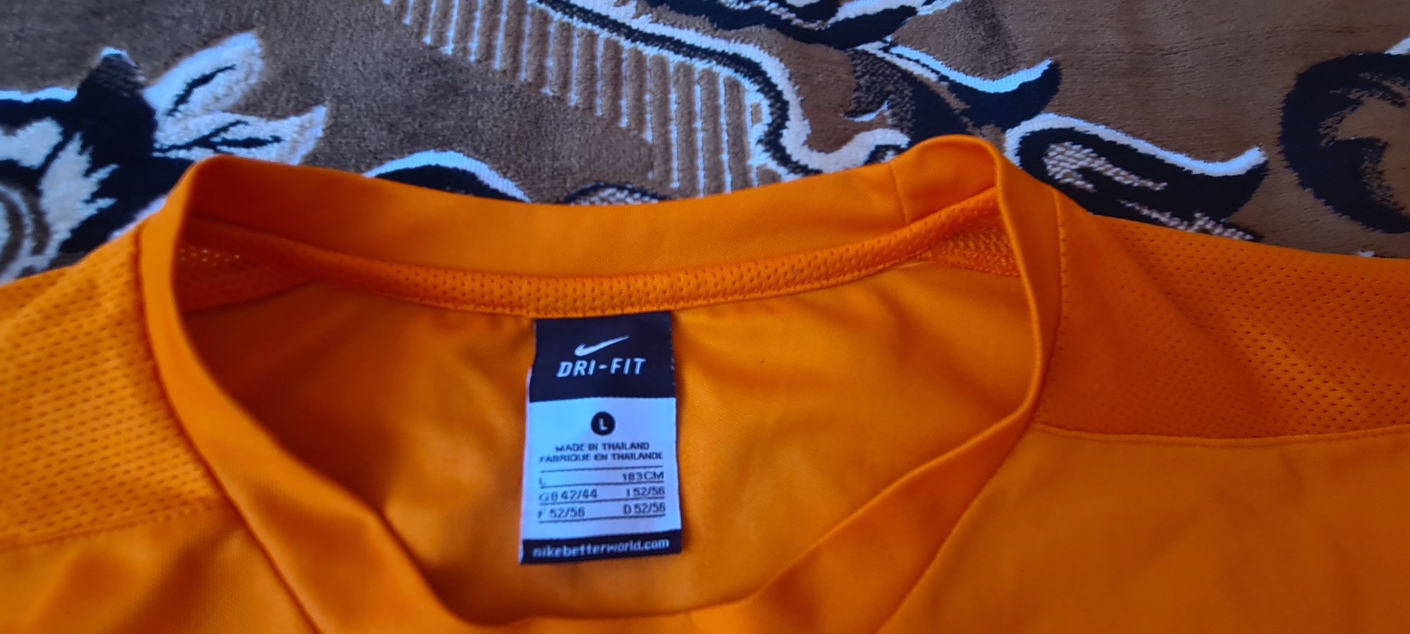 Adidas mngo zapazeni