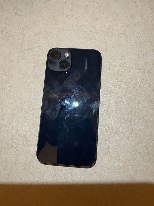 Vand iphone 13 ,128 gb