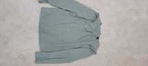 Bluza cu nasturi a spate
