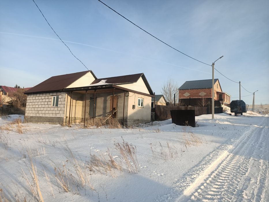 Продам земельный участо с времянкой 12 соток.