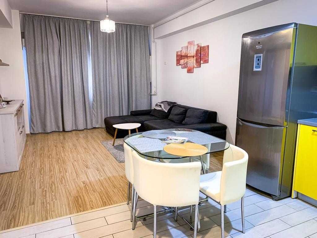 Vand apartamente 2 camere, direct proprietar