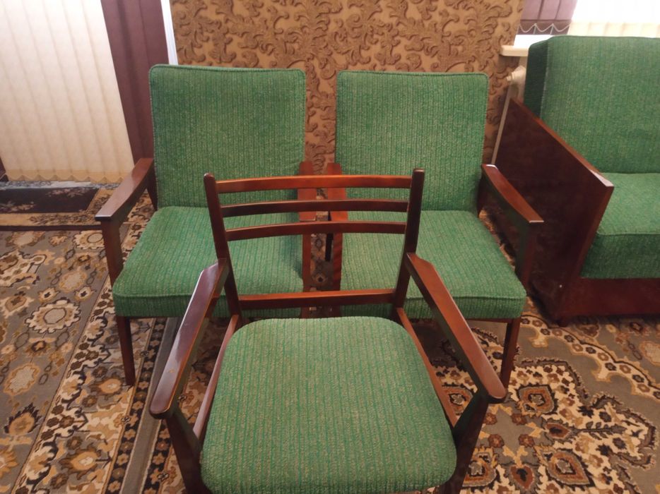 Диван и кресла румынские