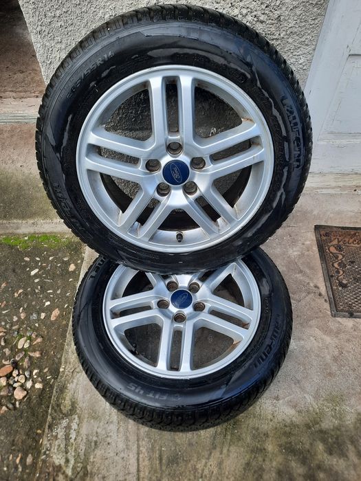 Vând jante R16 ford