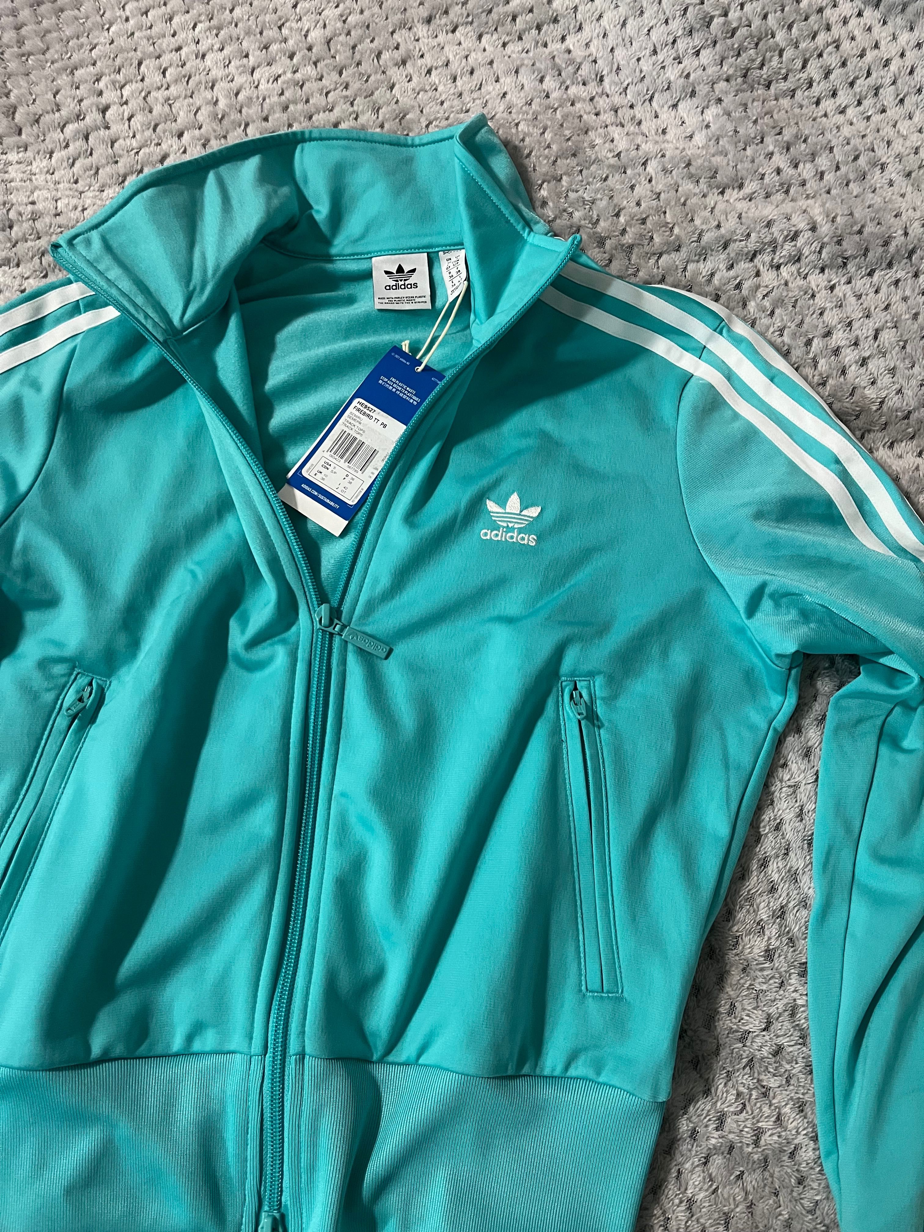 Горнище на Adidas цвят тюркоаз, чисто ново, с етикет, размер S