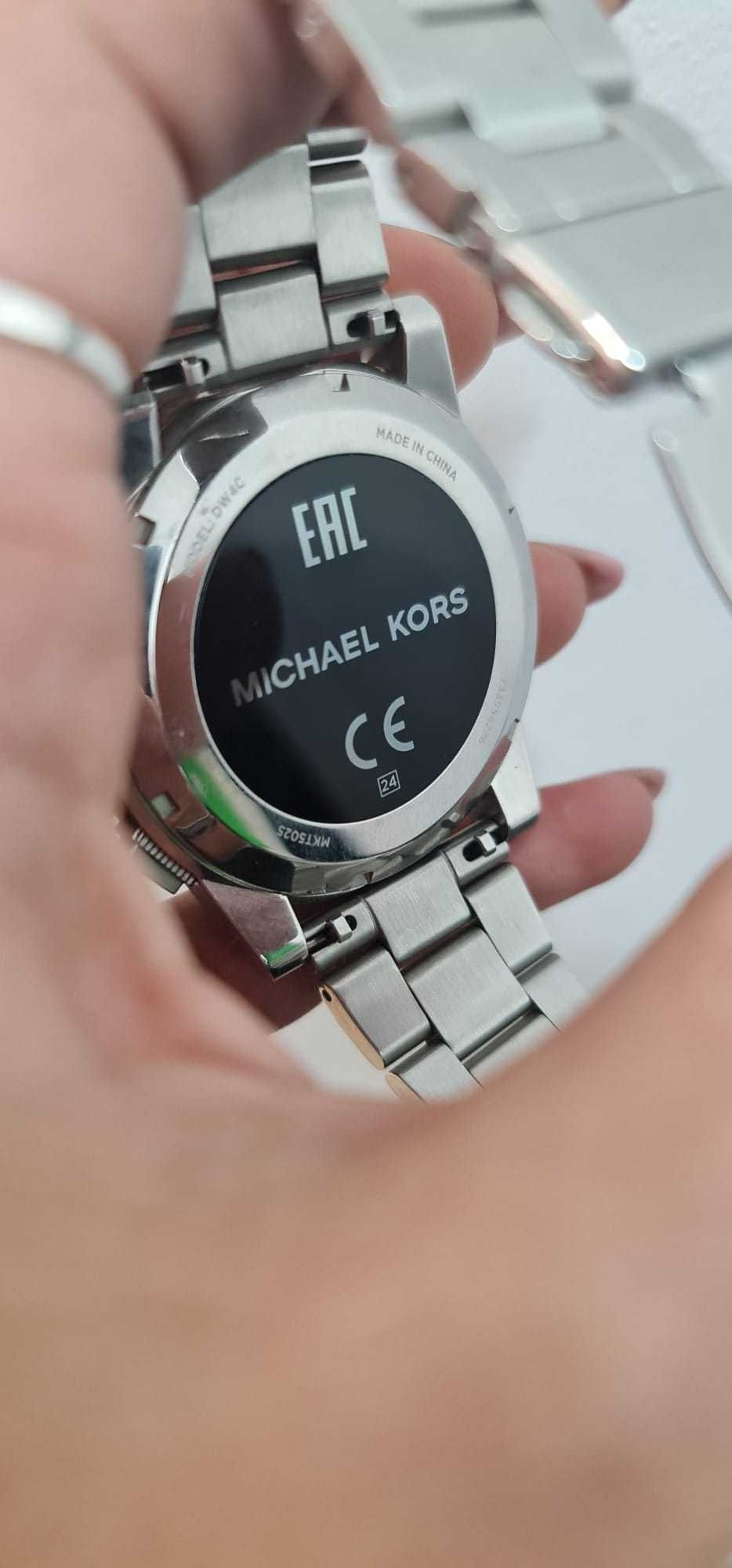 Smartwatch Michael Kors, curea metalica!