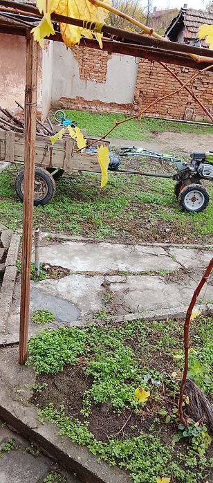 Мотофреза Гардения с ремарке в отлично състояние