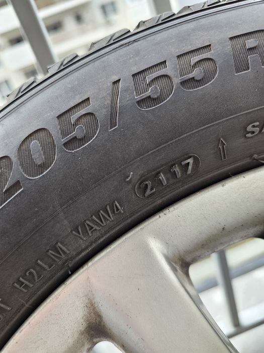 Roti BMW r16 de iarna Kumho wp51