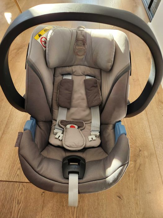 Scoică auto bebe Cybex Aton 5, Soho Grey – stare foarte bună