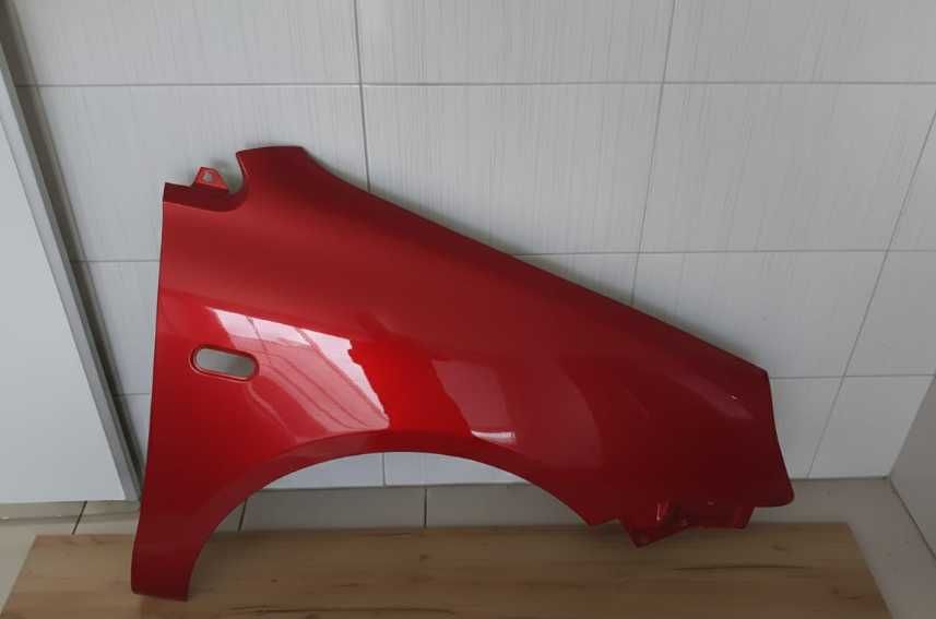 Aripa Fata Dreapta VW Polo 5 V 9N 2002-2005 (LA3X (Rosu))