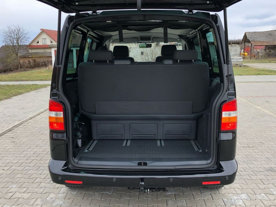 VW Transporter T5 Multivan an fabricatie 2007 motor 1.9tdi clima