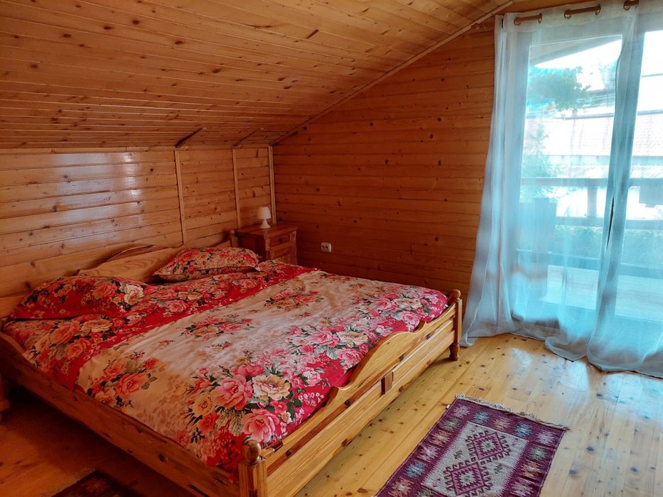 Cabana de inchiriat cu ciubar in Lunca Bradului- 12pers