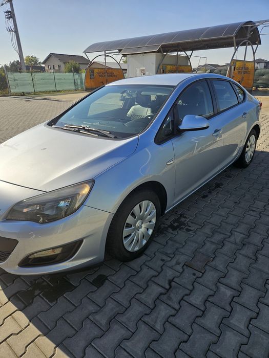 Opel astra J cu instalație GPL