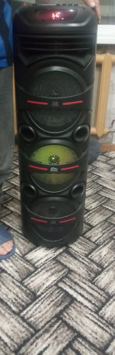Продам хорошую акустику калонка новая