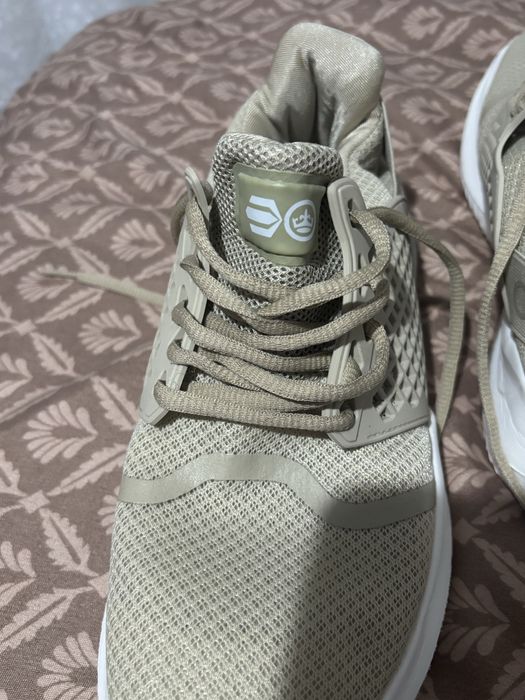 Adidasi ! Numarul 41 !