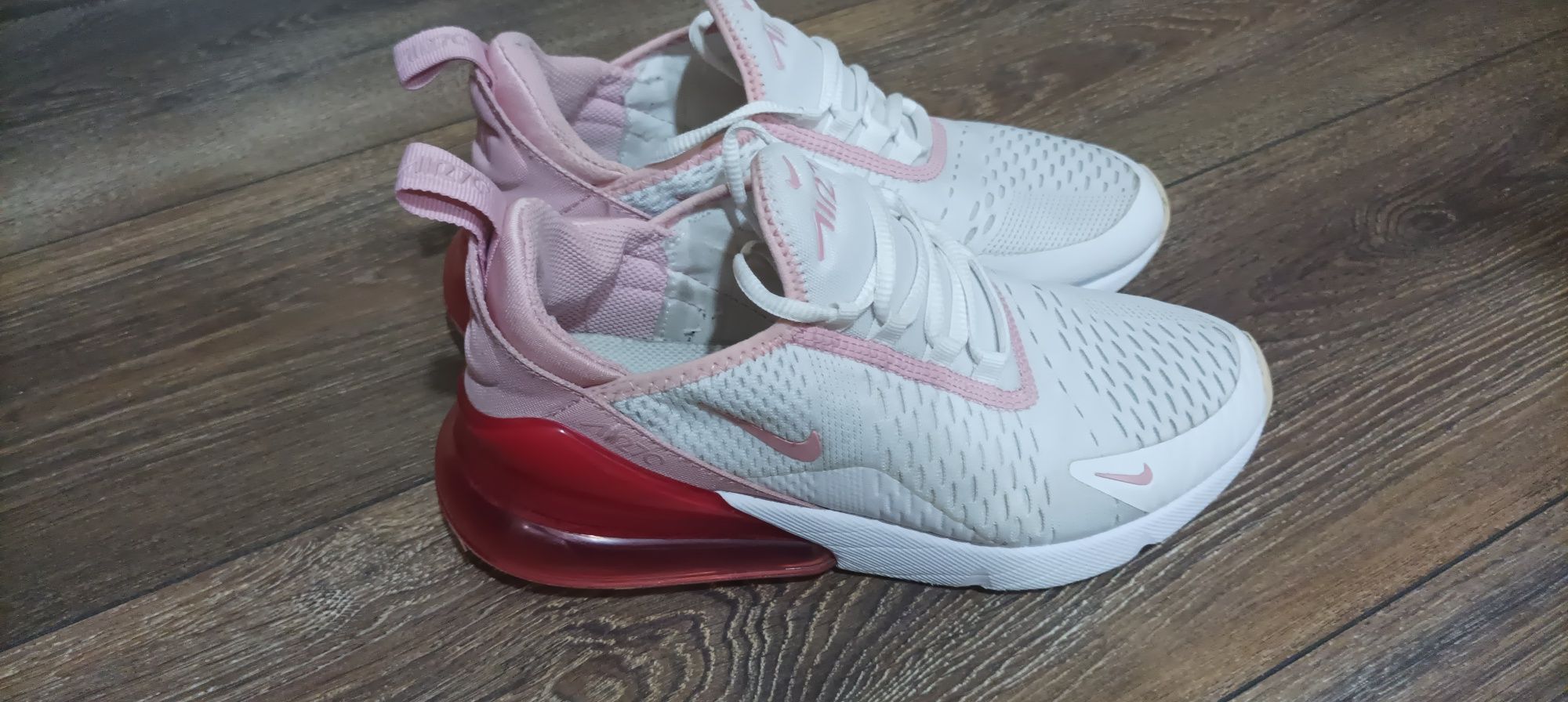 Маратонки Nike air max 270