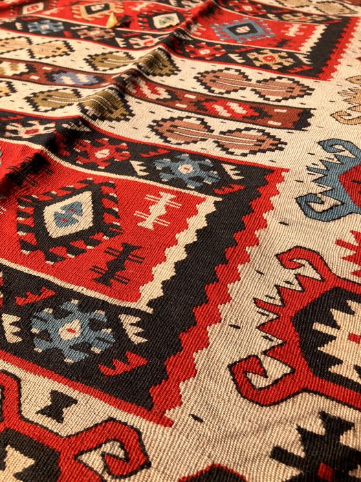 Чипровски килим 200/300см