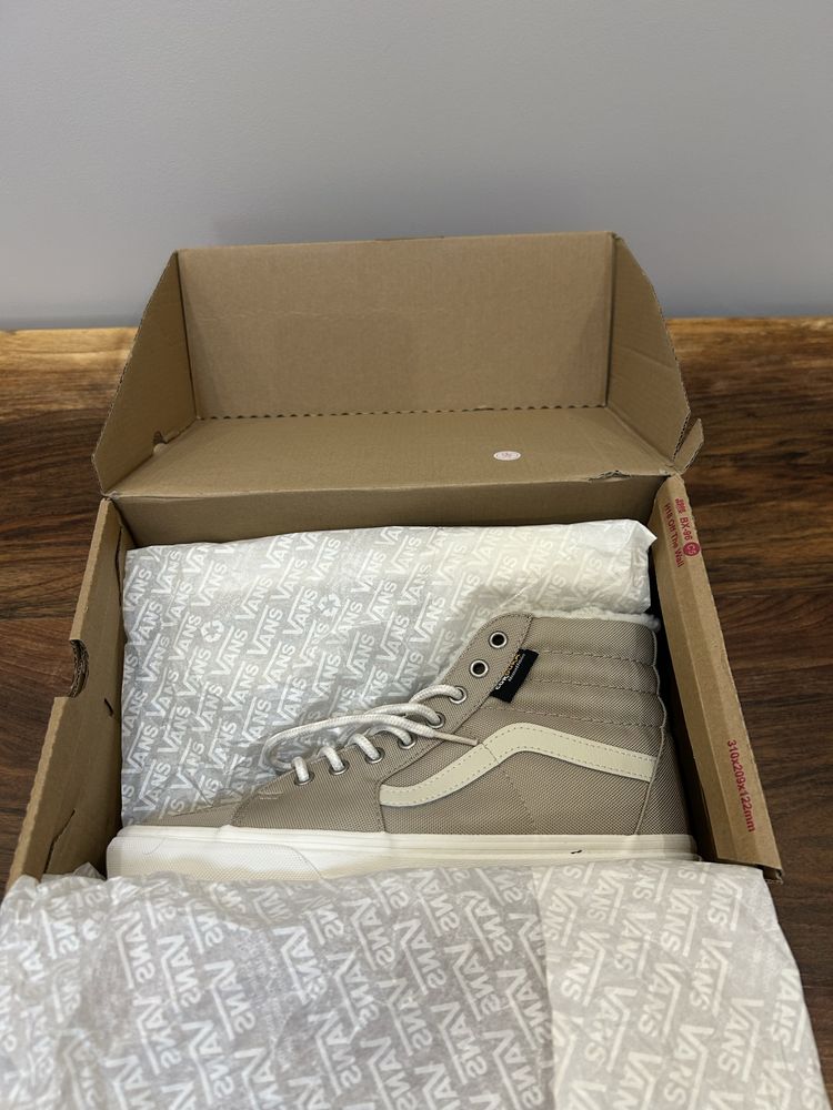 Дамски кецове Vans