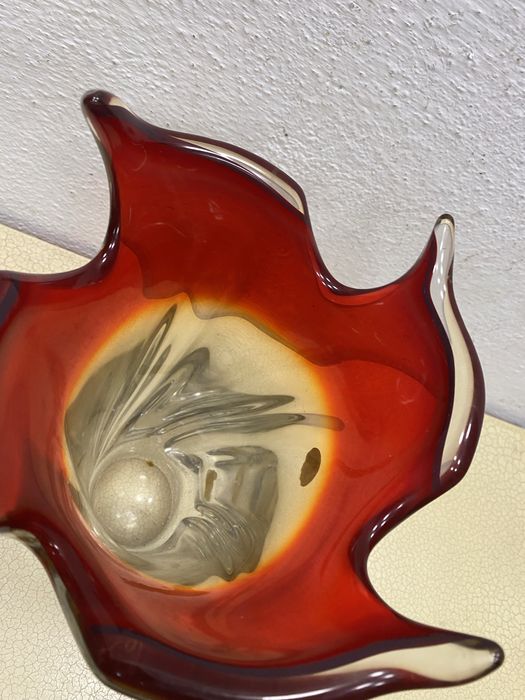 Голяма италианска ваза от духано стъкло