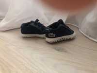 Нови бебешки обувки Lacoste