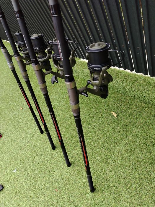 Set 4 lansete FL Strategist Tele Carp 3.9m + 4 Ultra Carp Flx 14000