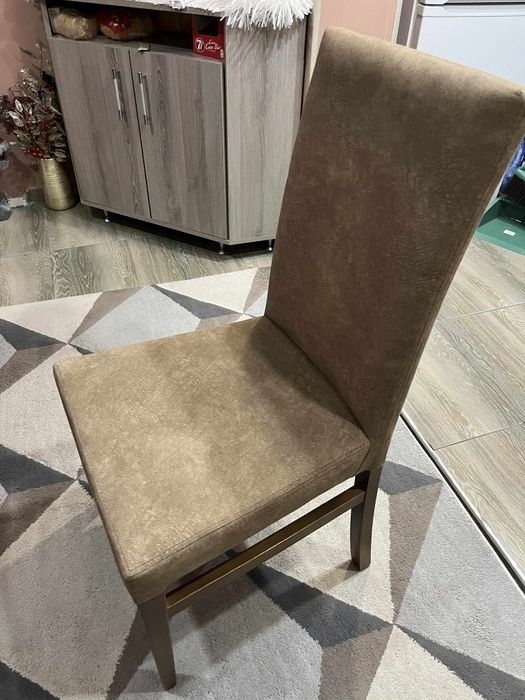 Продавам кухненски столове - 2БР