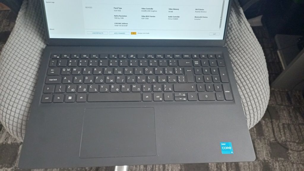 Лаптоп Dell Vostro 3520, i3-1215U, 12gn 6C10MB , 15.6" 8GB DDR4 ,512GB
